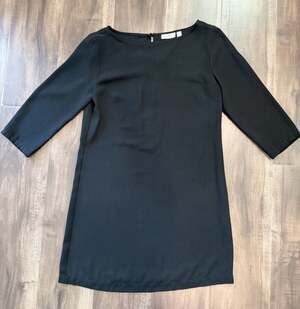 Tildon Black Boatneck Shift Dress with Open Back